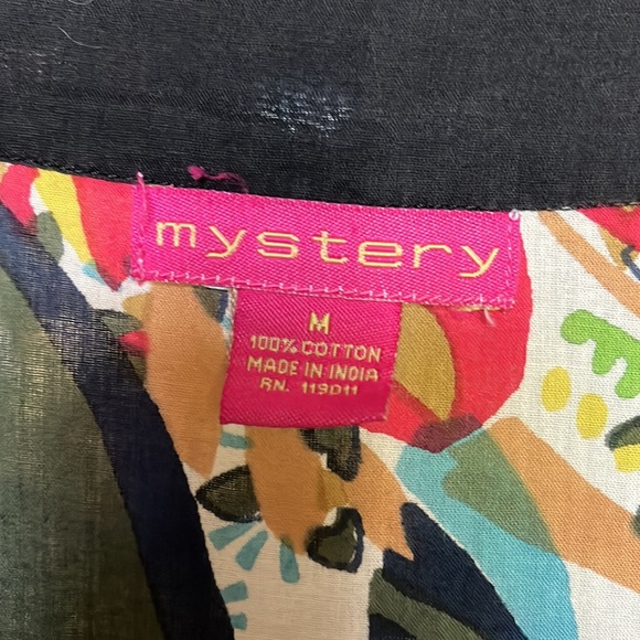 Fun multi colored top - Picture 2 of 4